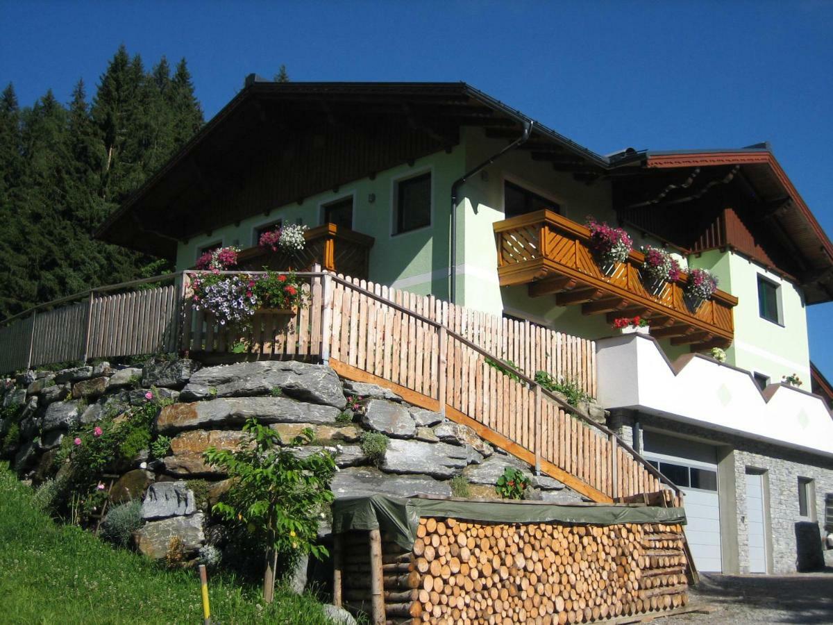 Haus Schuetter Apartamento Schladming Exterior foto