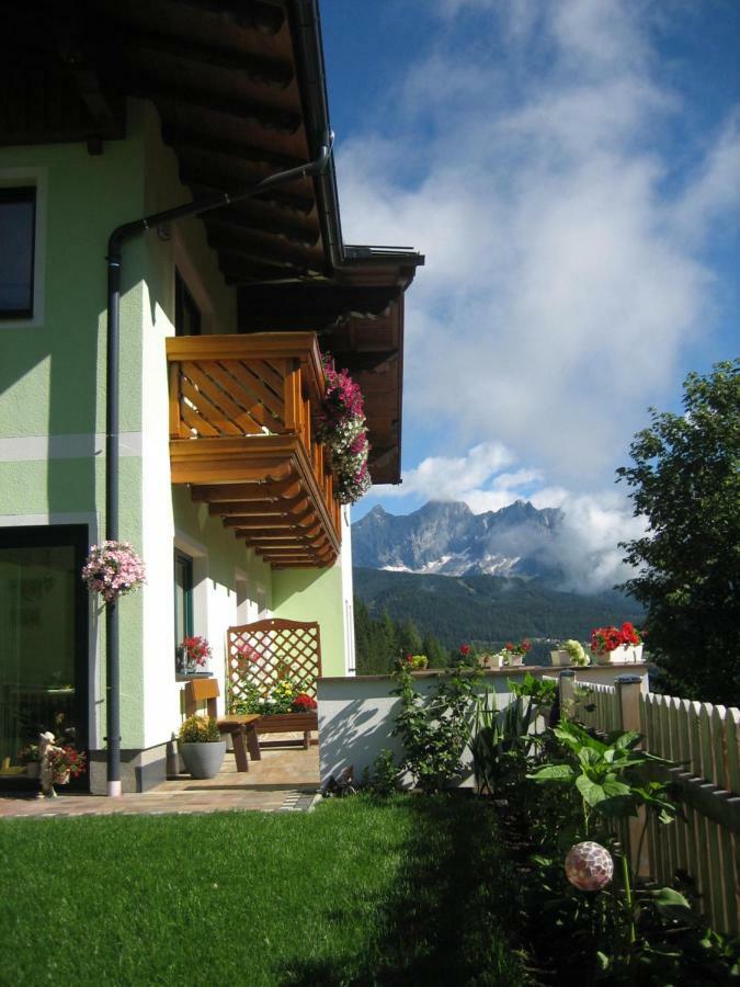 Haus Schuetter Apartamento Schladming Exterior foto